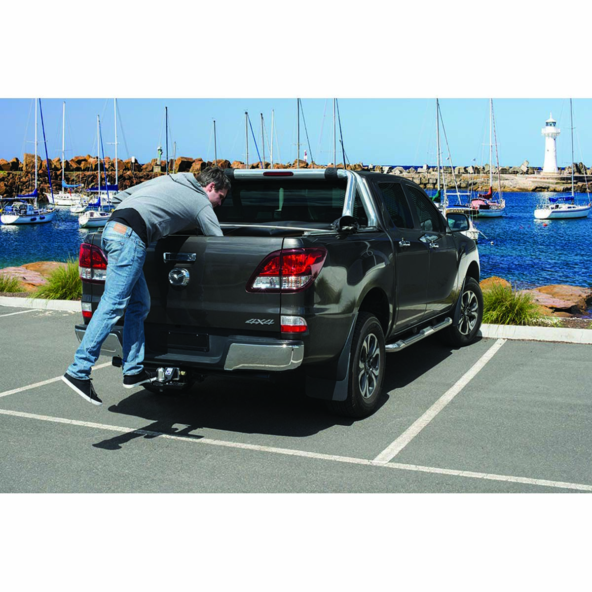 Hayman Reese Hitch Step, , bcf_hi-res