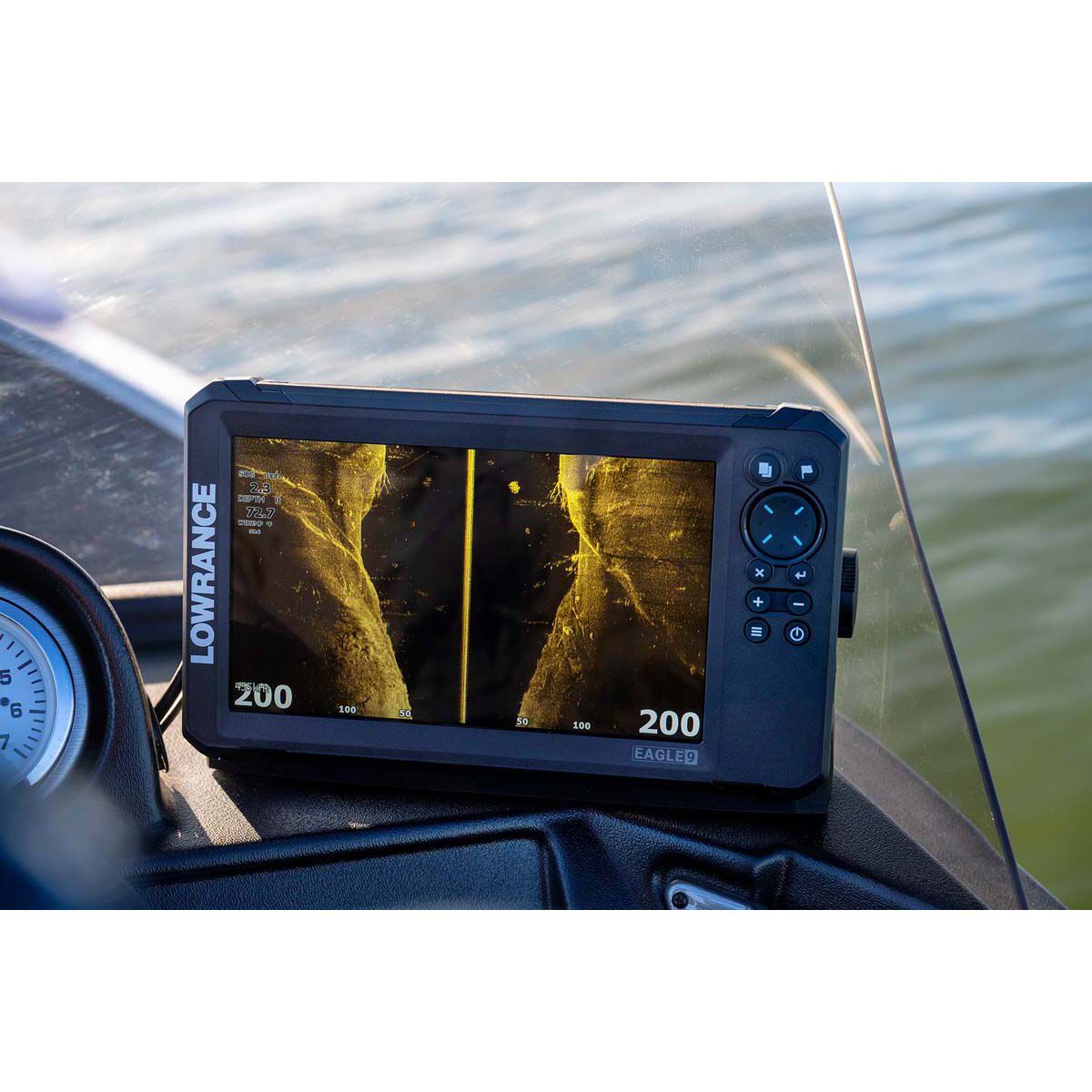 Lowrance Eagle 9 Aus/NZ Fish Finder Combo with Tripleshot Transducer BCF