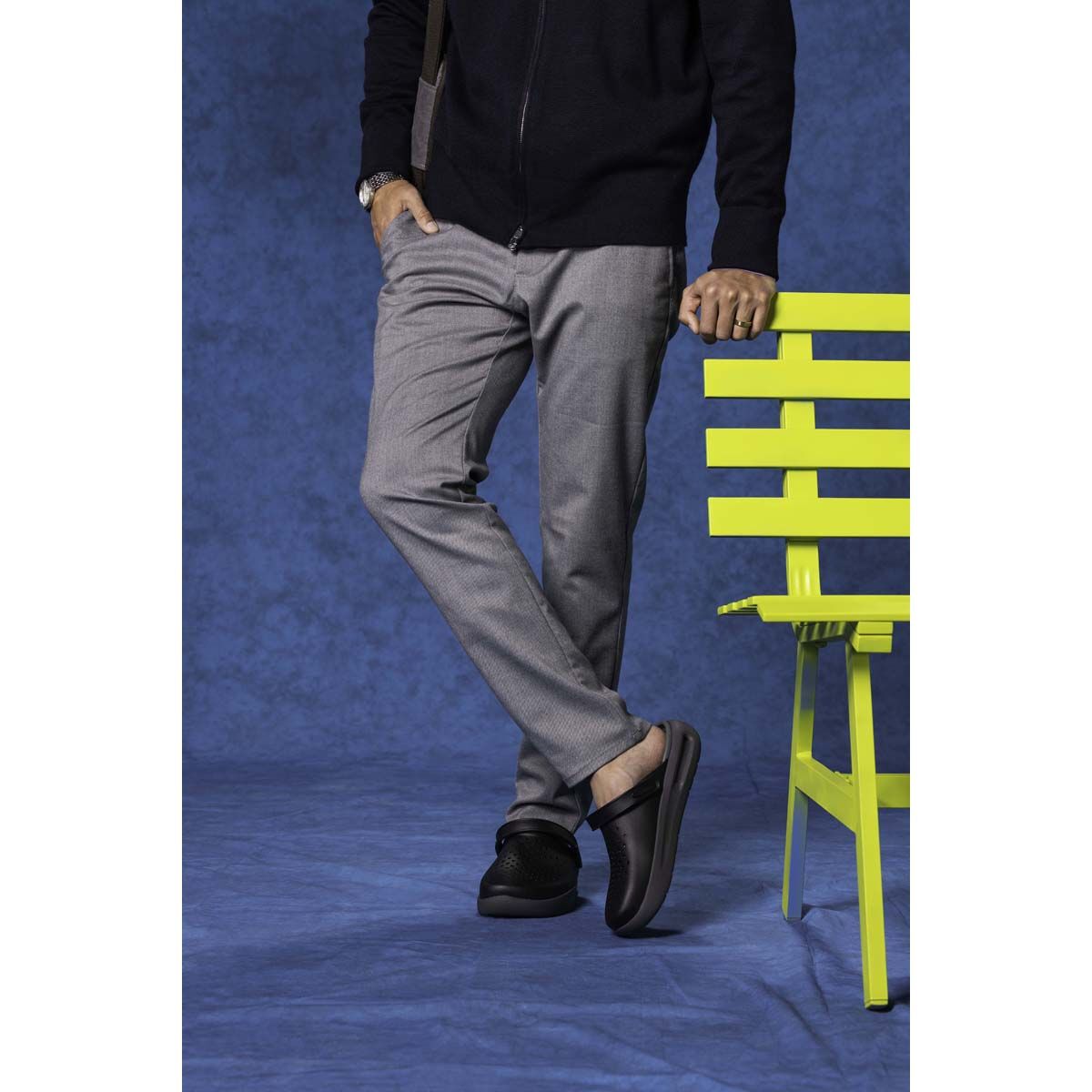 Crocs Unisex Inmotion Clogs, Black, bcf_hi-res