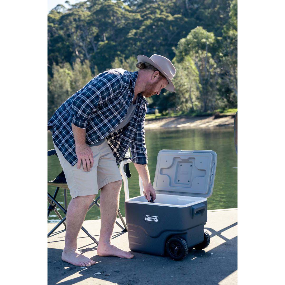 Coleman 38l 2025 wheeled cooler