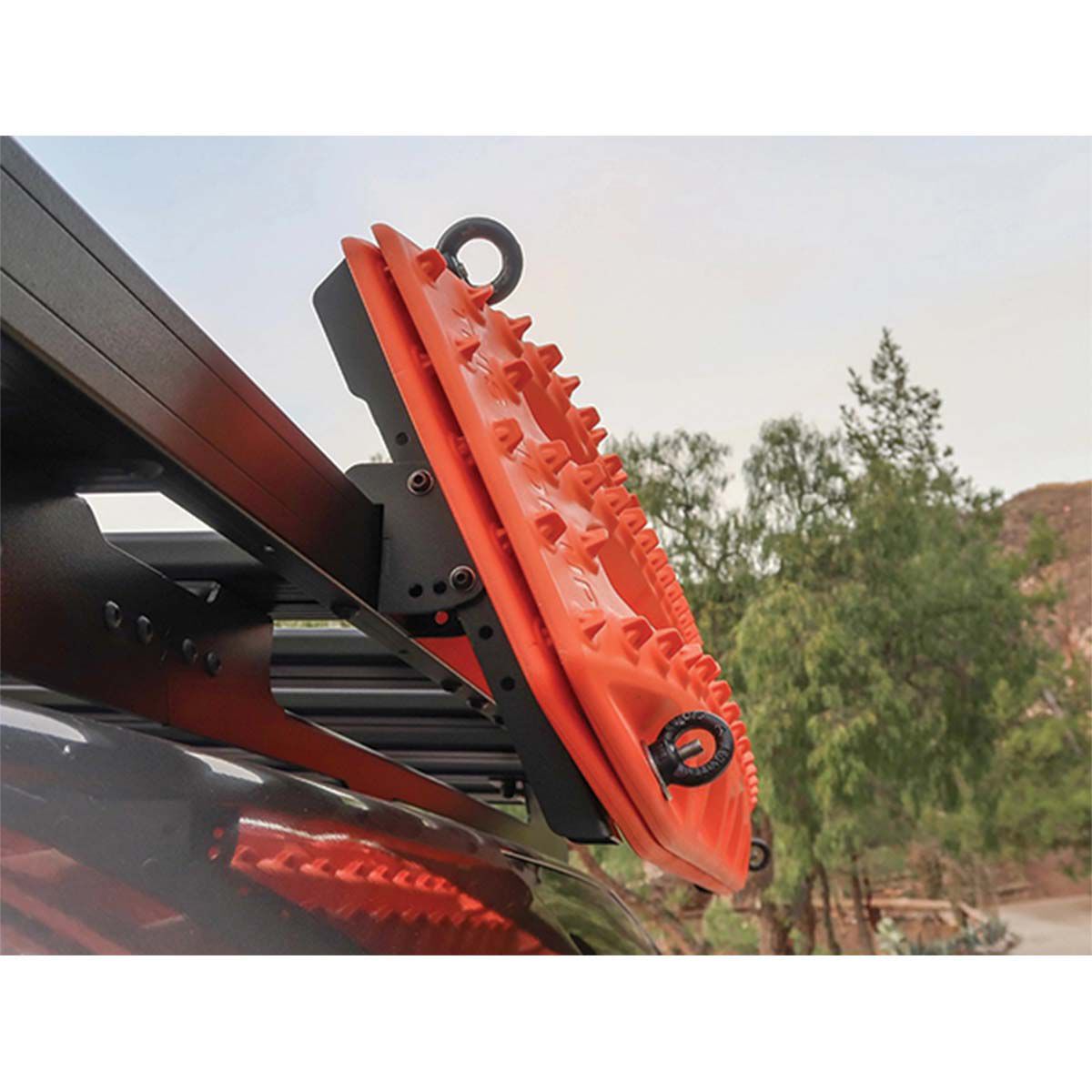 Front Runner Recovery Gear Bracket, , bcf_hi-res