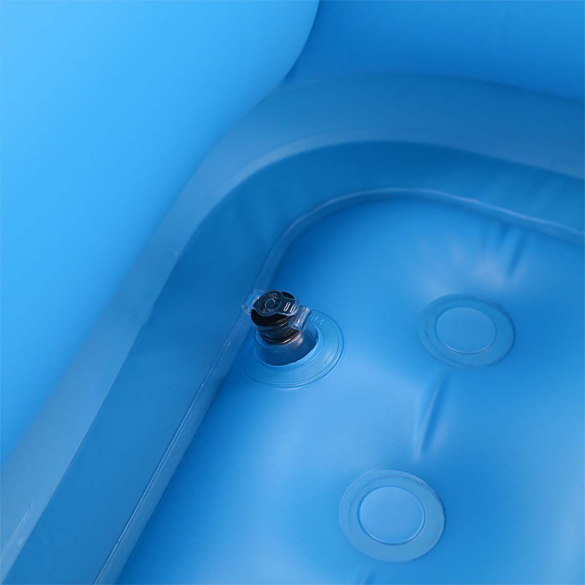 Tahwalhi Super Sprayer Inflatable Ride-On, , bcf_hi-res