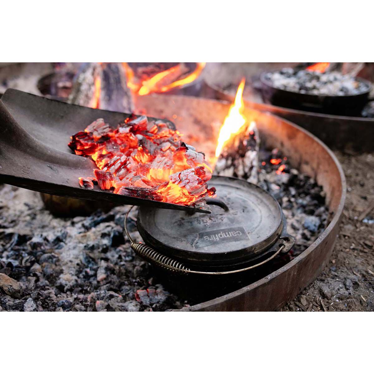 Campfire Pre Seasoned Cast Iron Camp Oven 2 Quart, , bcf_hi-res