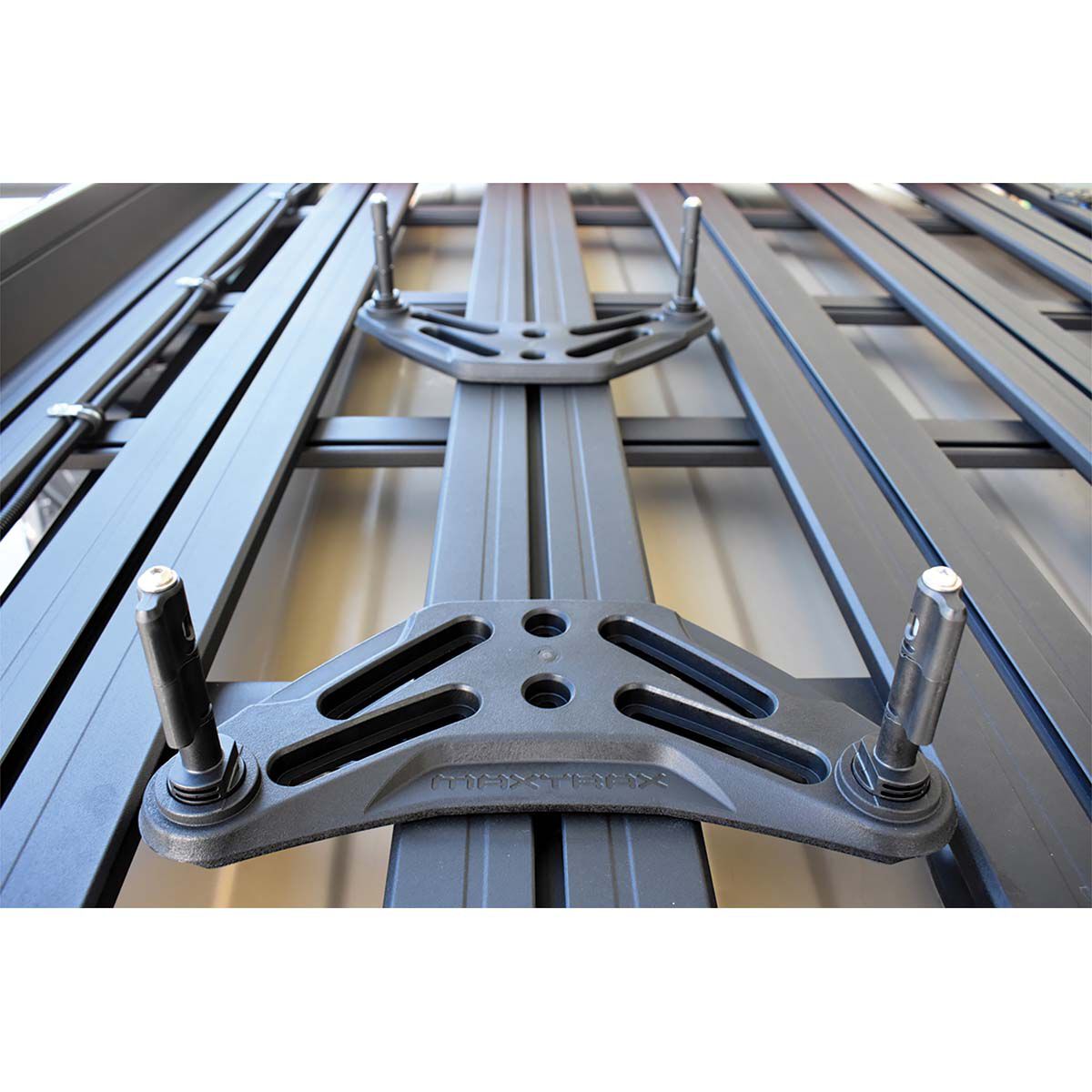 Maxtrax Flat Rack Mounting Kit Xtreme, , bcf_hi-res