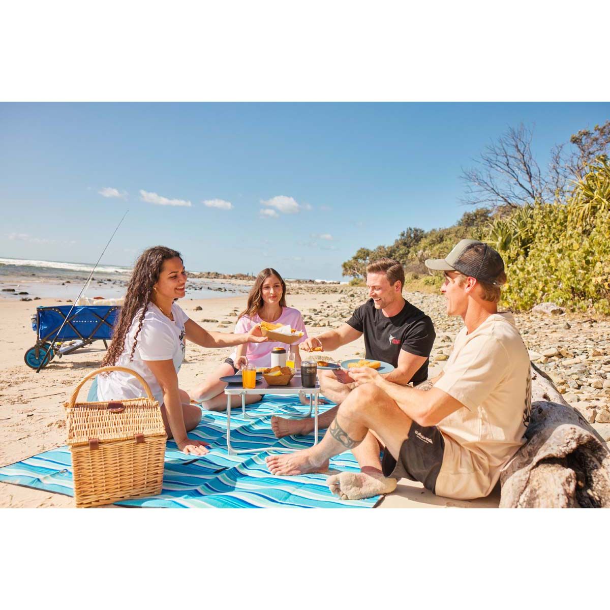 Wanderer Compact Portable Table, , bcf_hi-res