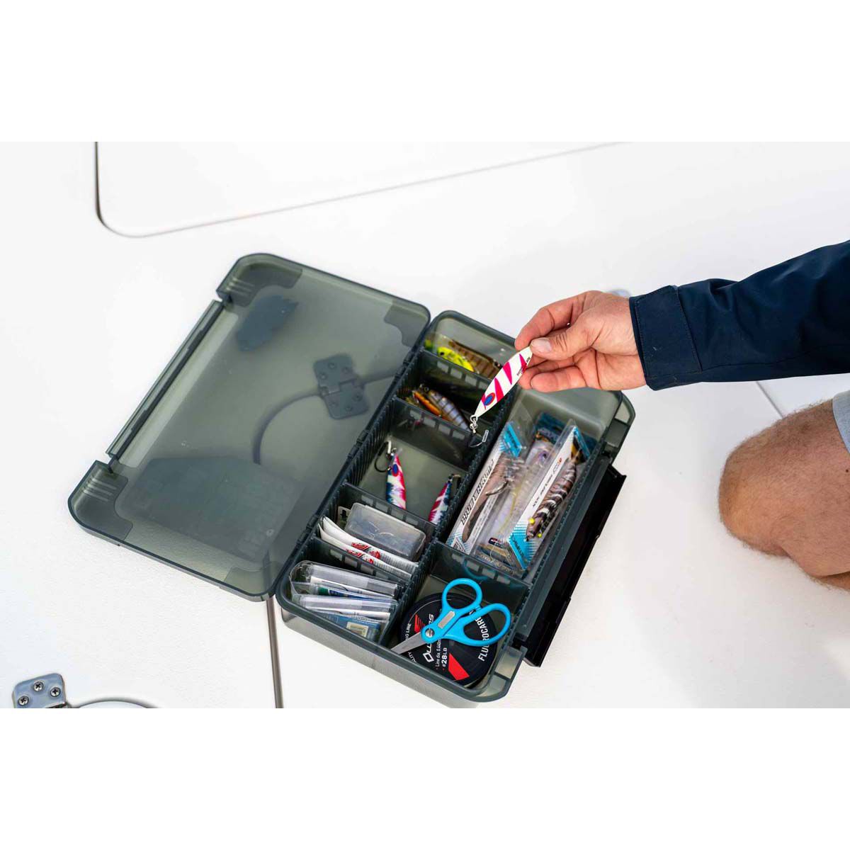 Versus VS-3043NDD Tackle Box Black, Black, bcf_hi-res