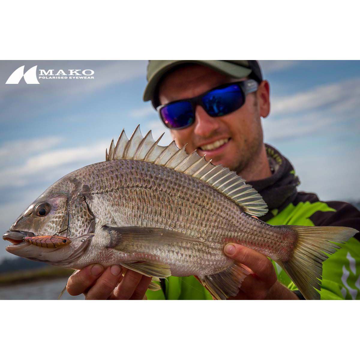 MAKO Escape Polarised Sunglasses with Green lens, , bcf_hi-res