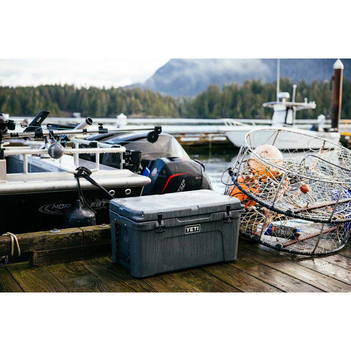 Yeti 65 top tundra charcoal