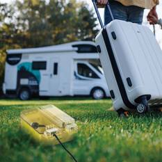 Blaupunkt 15A Caravan Adaptor, , bcf_hi-res