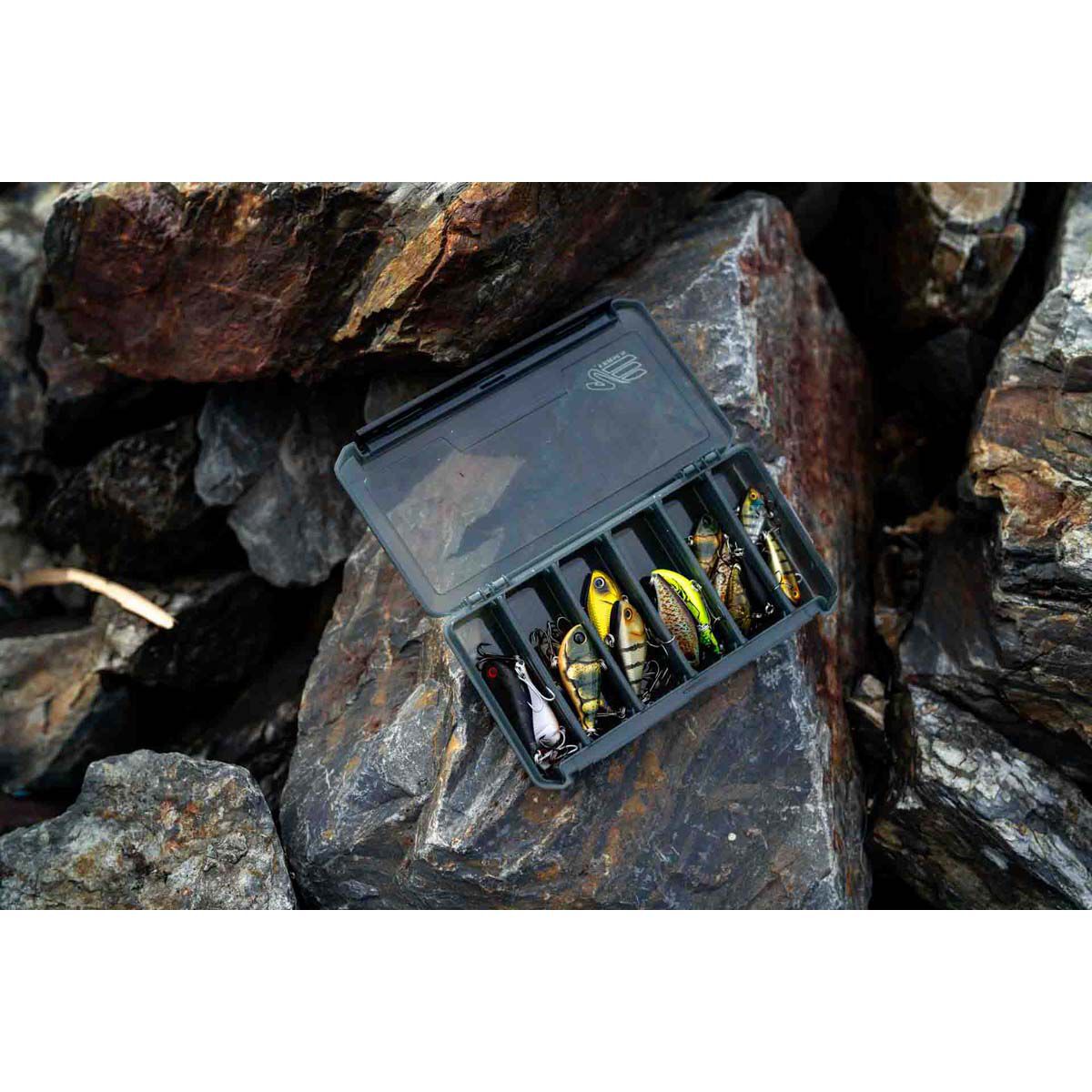 Versus VS-820NDM Tackle Box Black, Black, bcf_hi-res