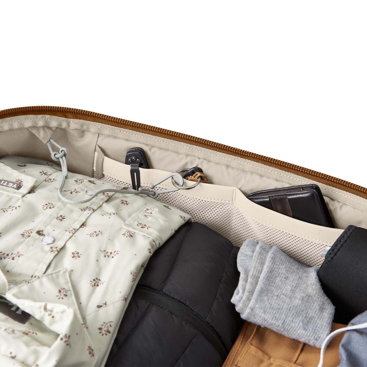 YETI&reg; Crossroads&reg; 40L Duffel Alpine Brown, Alpine Brown, bcf_hi-res