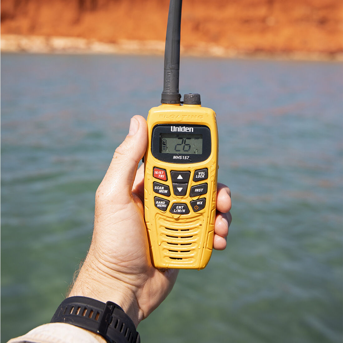Uniden Dual Band VHF/UHF Radio 5/1W Waterproof MHS157, , bcf_hi-res