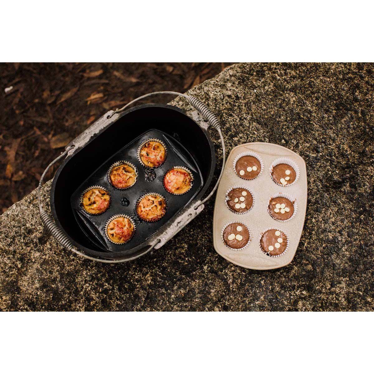 Campfire Pre Seasoned Cast Iron Camp Oven 10 Quart, , bcf_hi-res