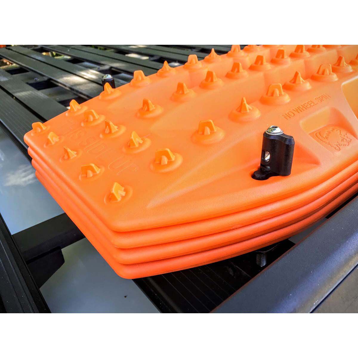 Maxtrax mounting pin set store bcf