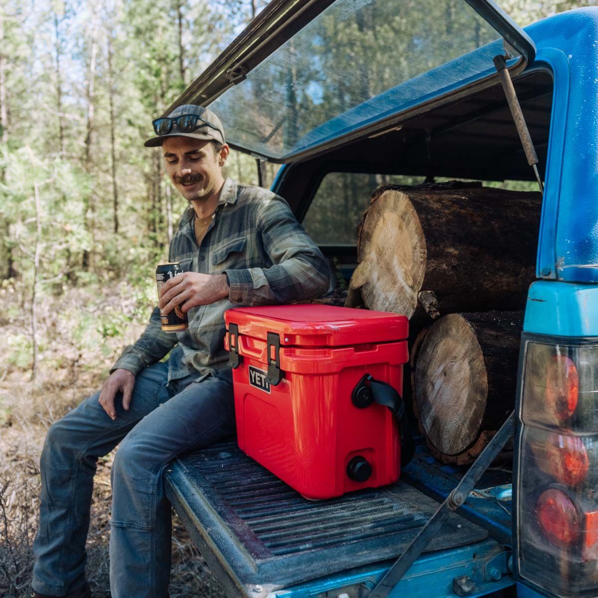 YETI&reg; Roadie&reg; 15 Hard Cooler Rescue Red, Rescue Red, bcf_hi-res