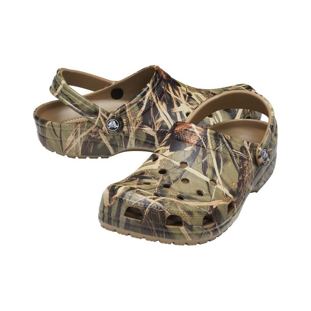 Crocs Men's Classic Realtree Clog Khaki US 8 | BCF
