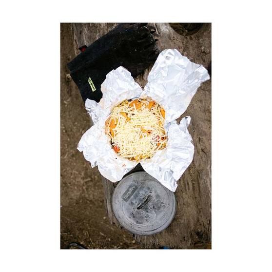 Campfire Pre Seasoned Cast Iron Camp Oven 4.5 Quart, , bcf_hi-res