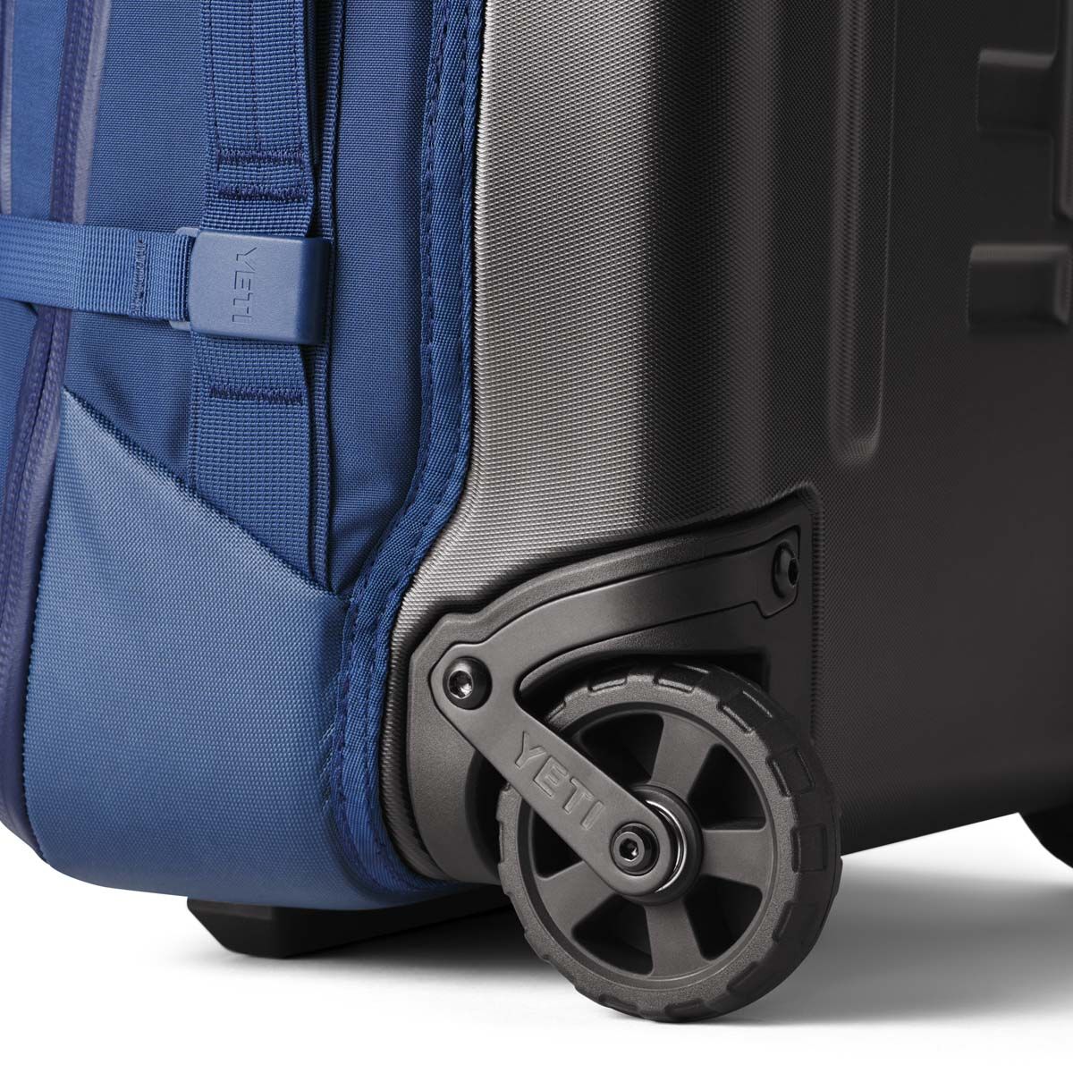 YETI&reg; Crossroads&reg; 35L/22&rdquo; Wheeled Luggage Navy, Navy, bcf_hi-res