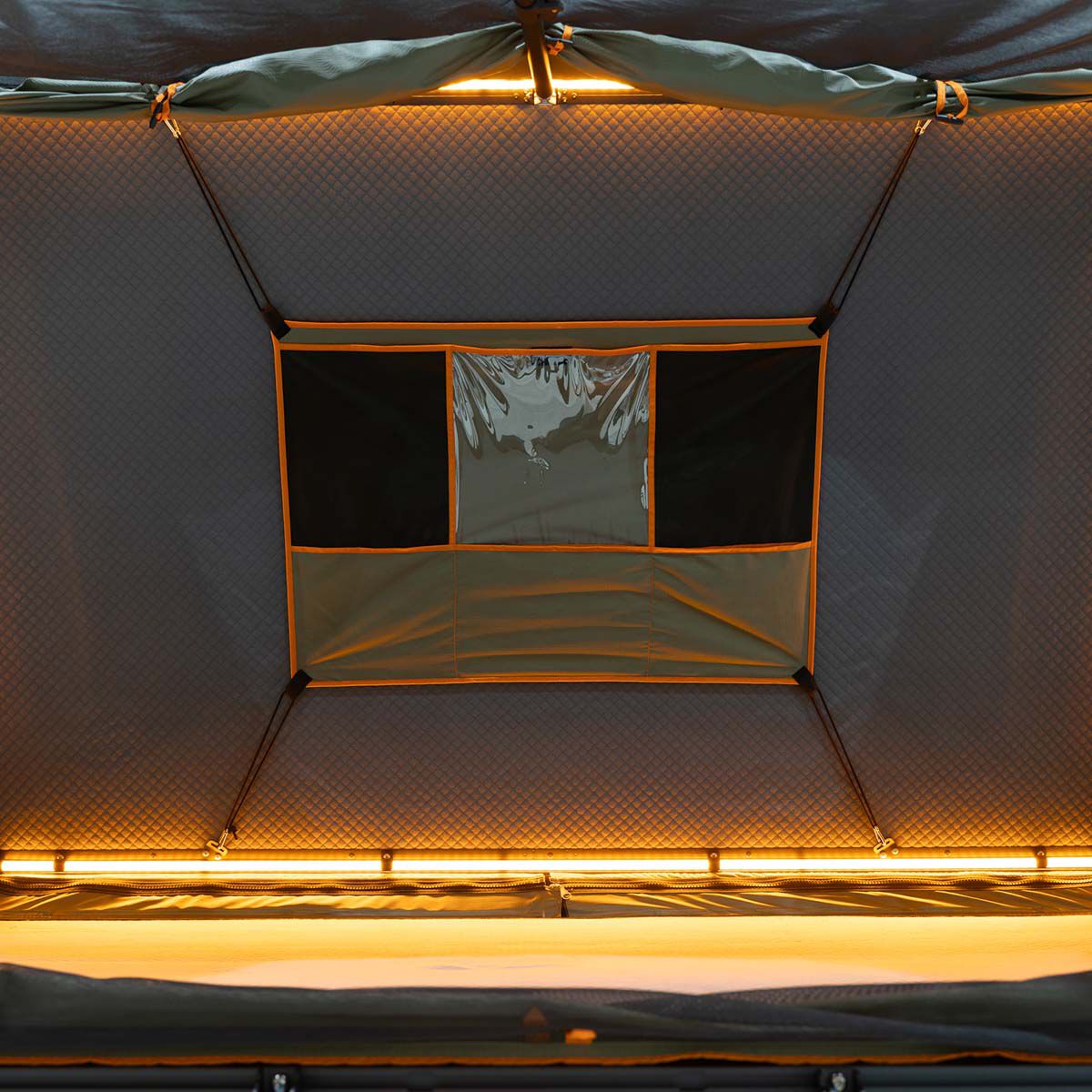 Darche Highland 1300 Roof Top Tent, , bcf_hi-res