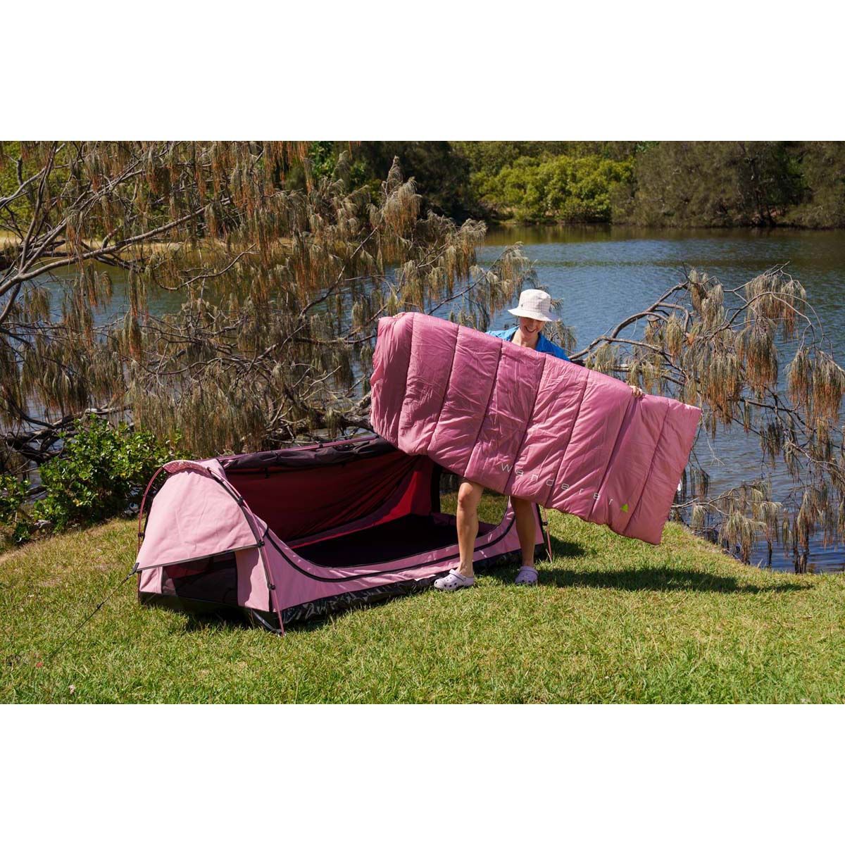Wanderer Singe 0&deg; Hooded Rose Pink Sleeping Bag, , bcf_hi-res