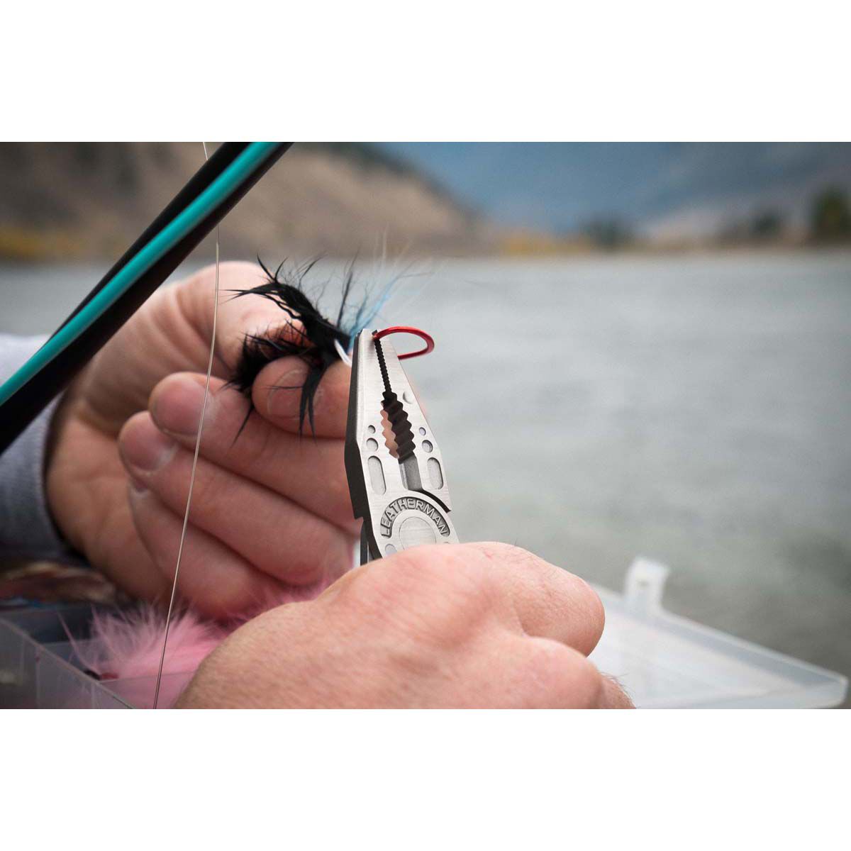 Leatherman Skeletool 7-In-1 Multi-Tool, , bcf_hi-res