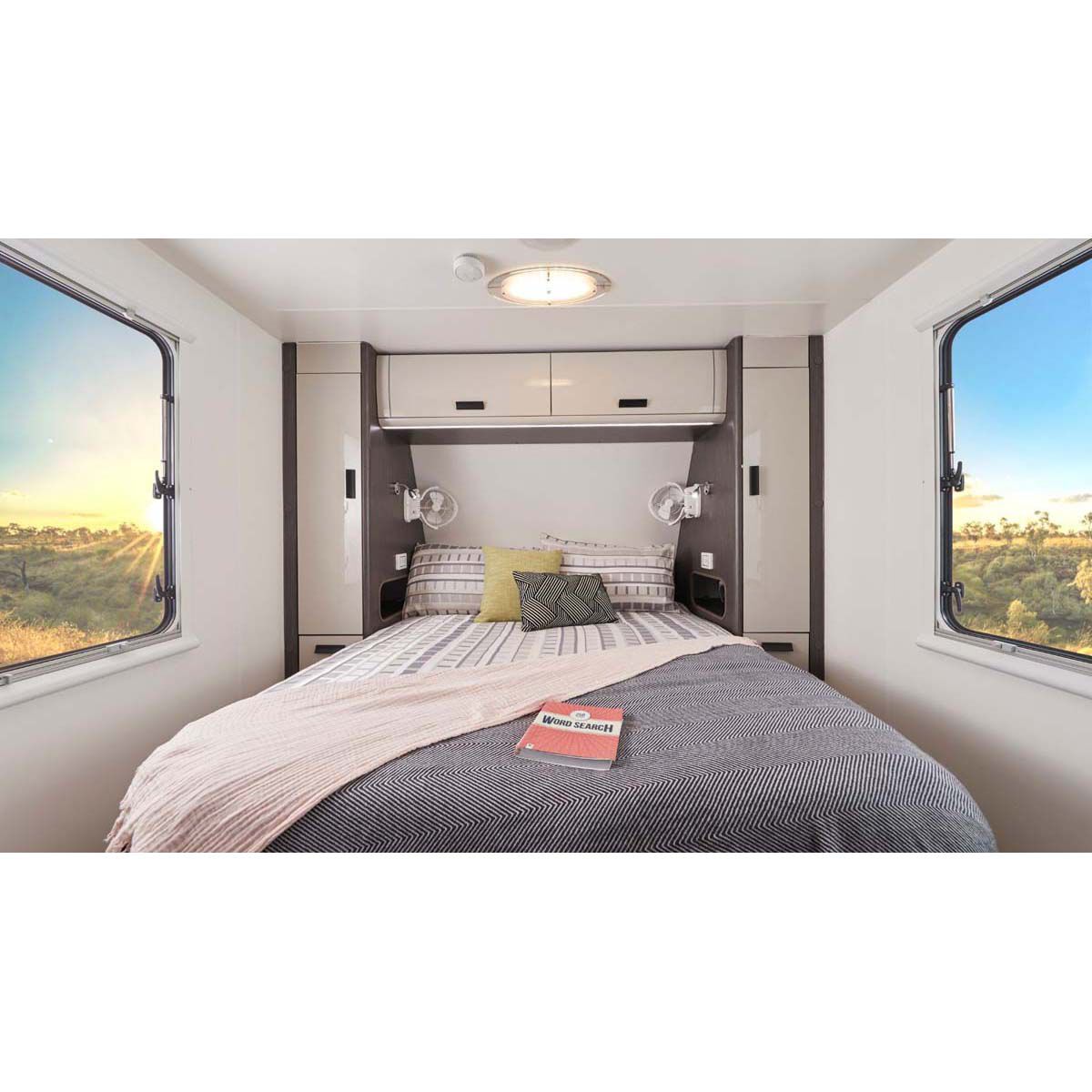 Sirocco 2 Caravan Fan 12/24V White, White, bcf_hi-res