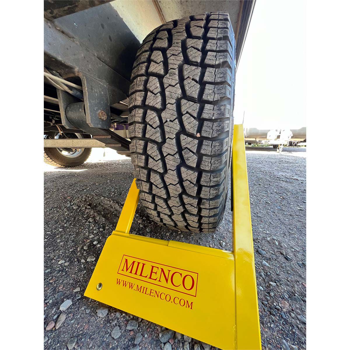 Milenco Trailer Wheel Clamp Yellow, , bcf_hi-res