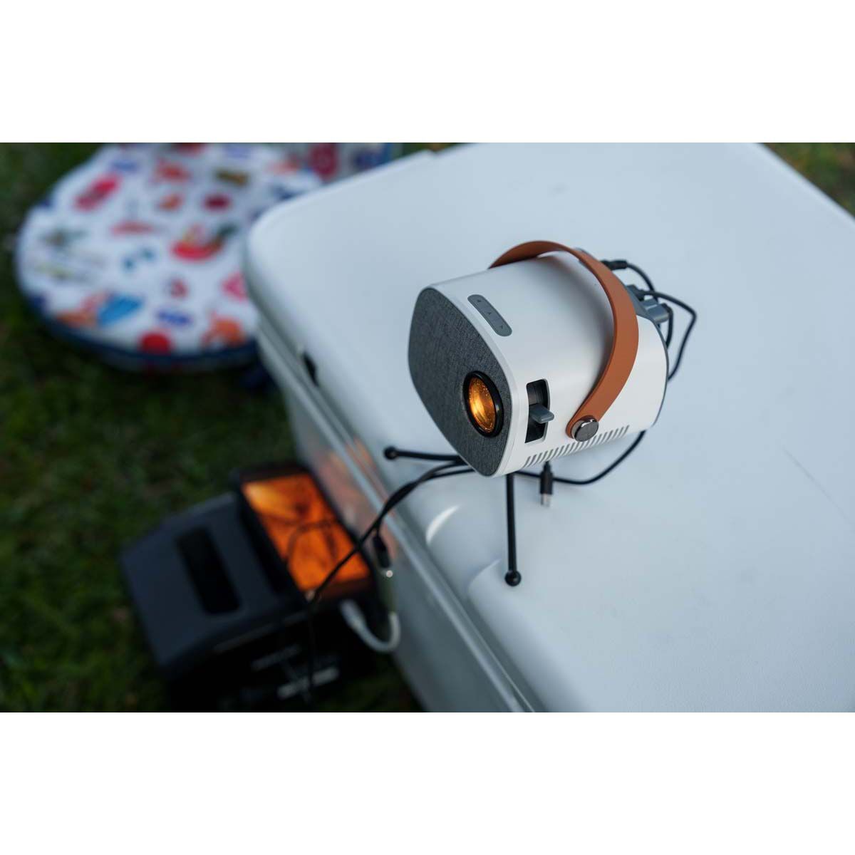 Wanderer Projector with Soft Screen, , bcf_hi-res