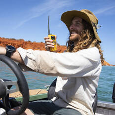 Uniden Dual Band VHF/UHF Radio 5/1W Waterproof MHS157, , bcf_hi-res