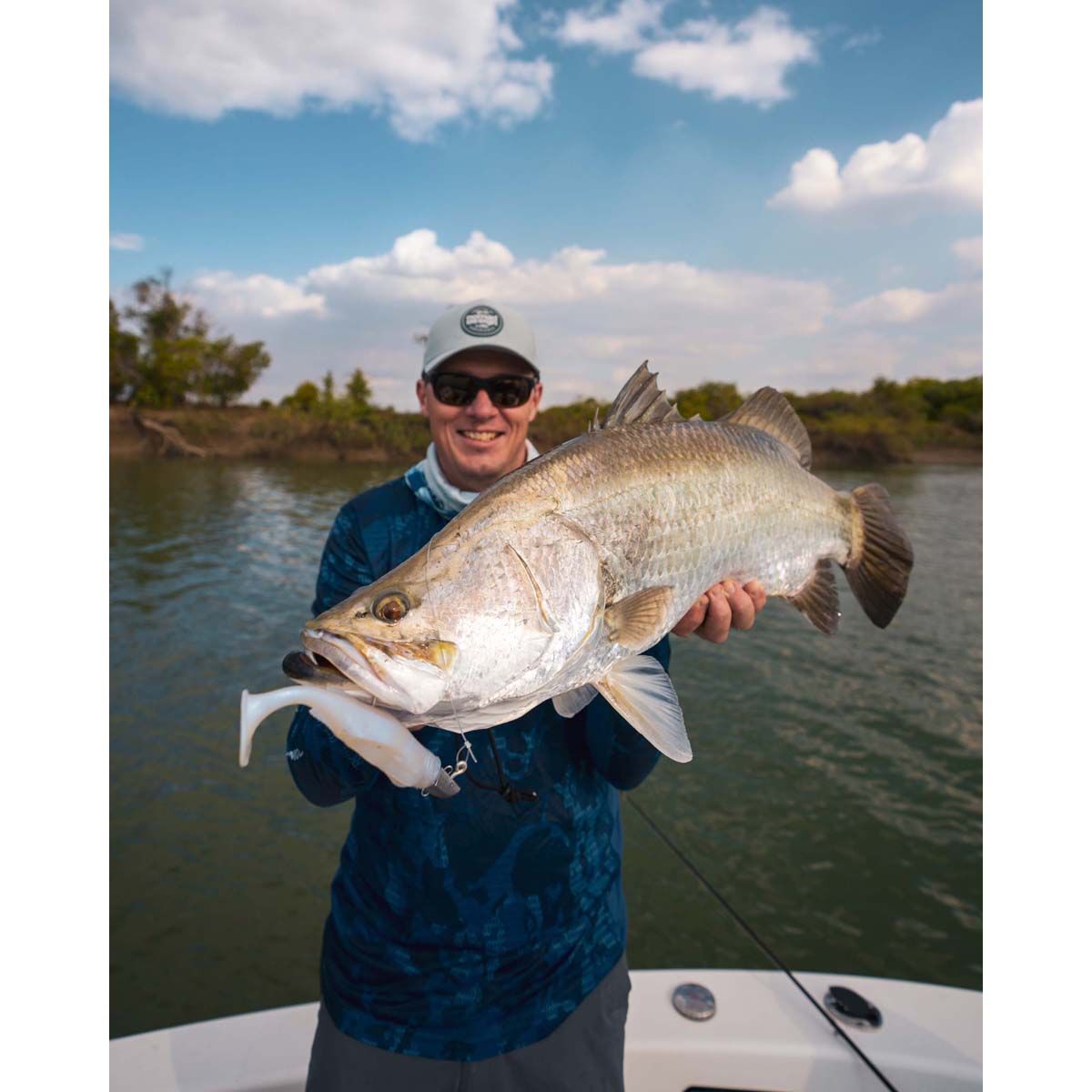 Nomad Live Ops Maniax Paddle Tail Unrigged Soft Plastic Lure 6in Black and Gold, Black and Gold, bcf_hi-res