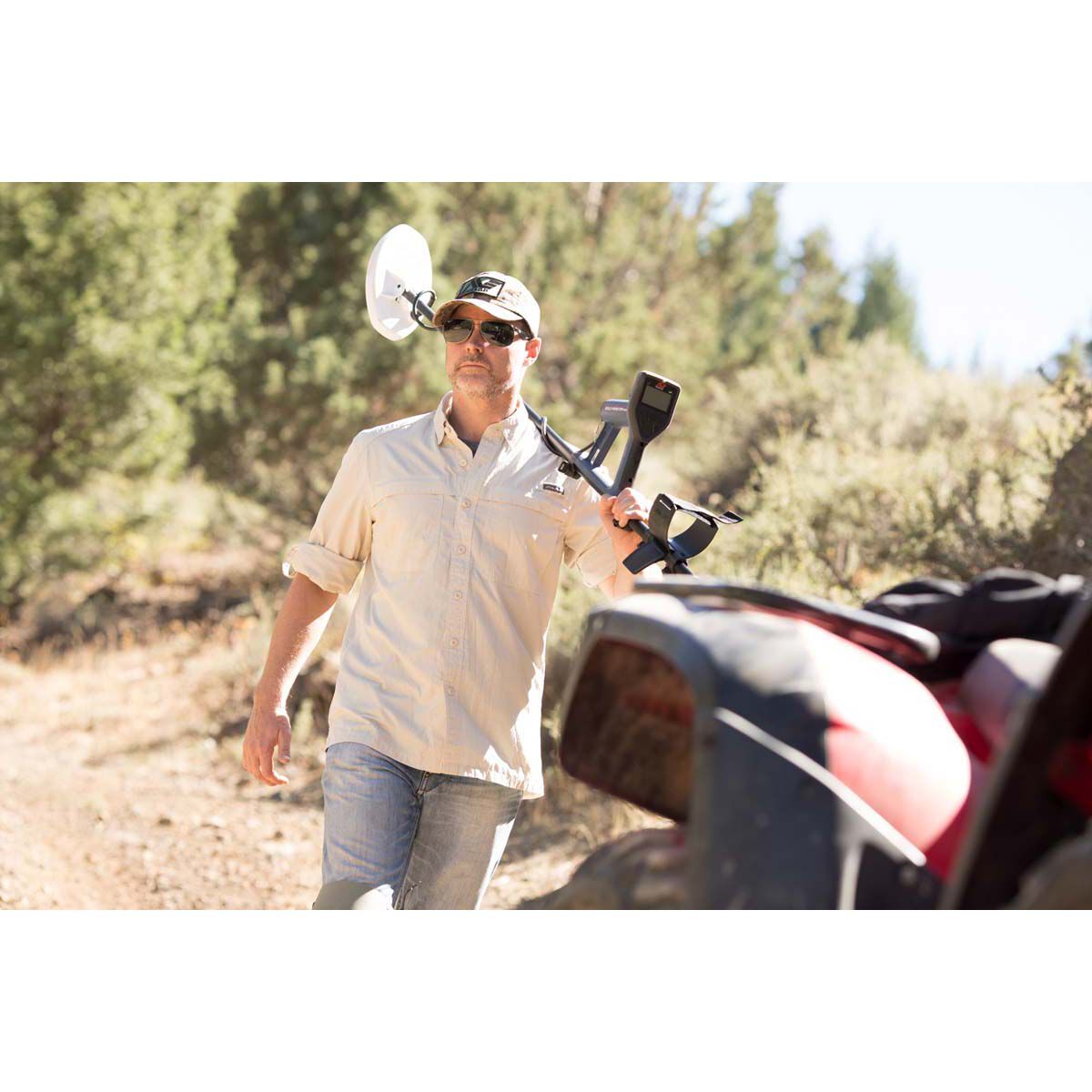 Minelab Gold Monster 1000 Metal Detector, , bcf_hi-res