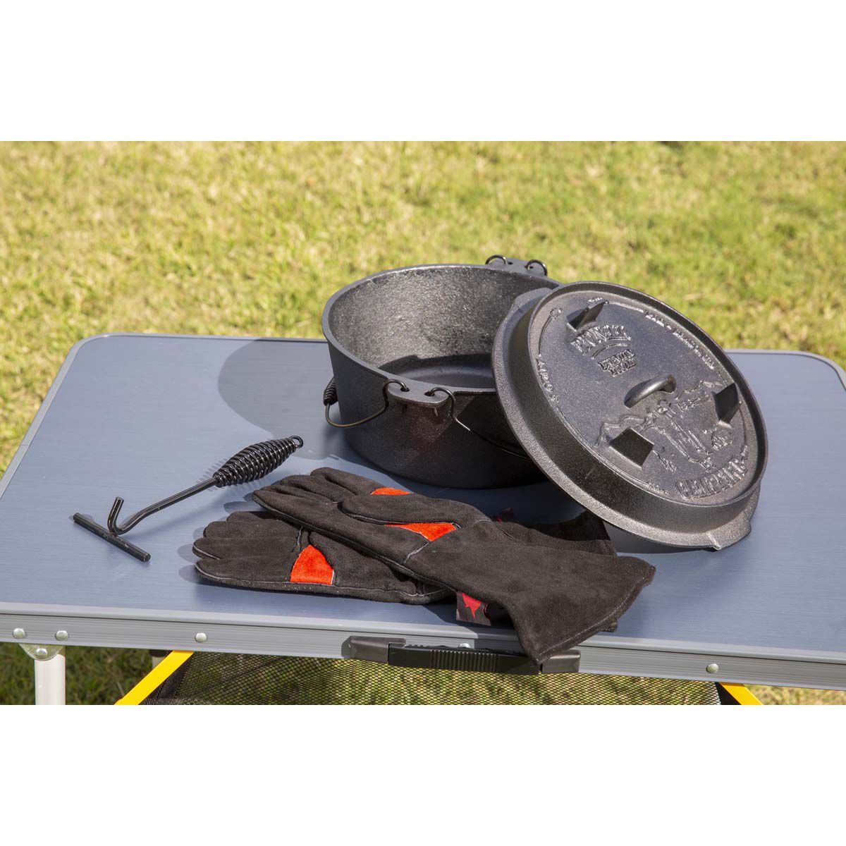 Campfire Premium Camp Oven 9 Quart Kit BCF