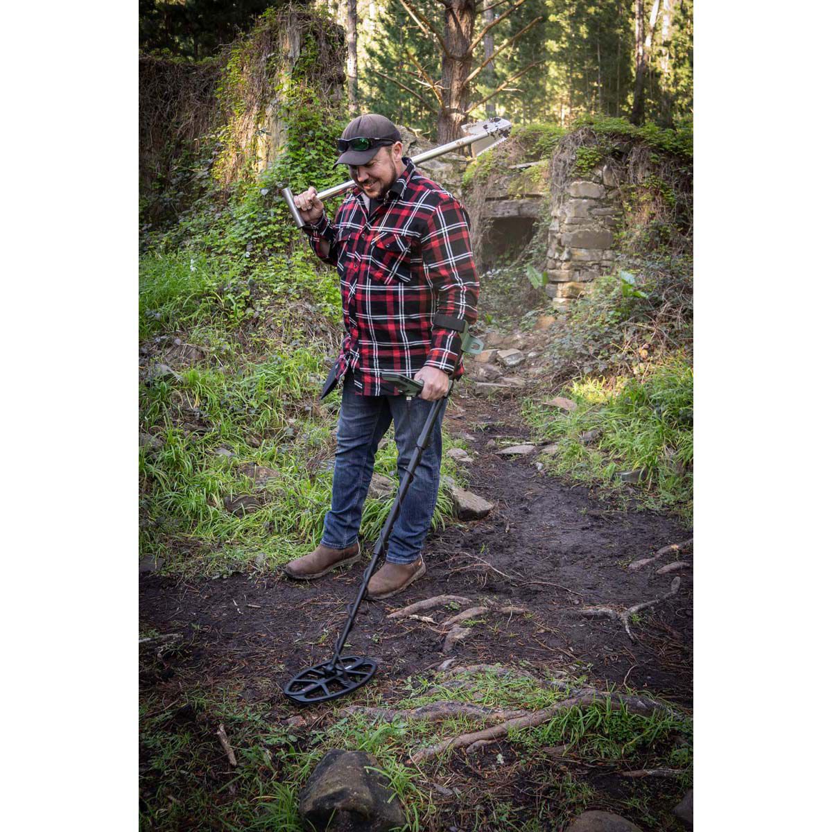 Minelab X-TERRA Pro Metal Detector, , bcf_hi-res