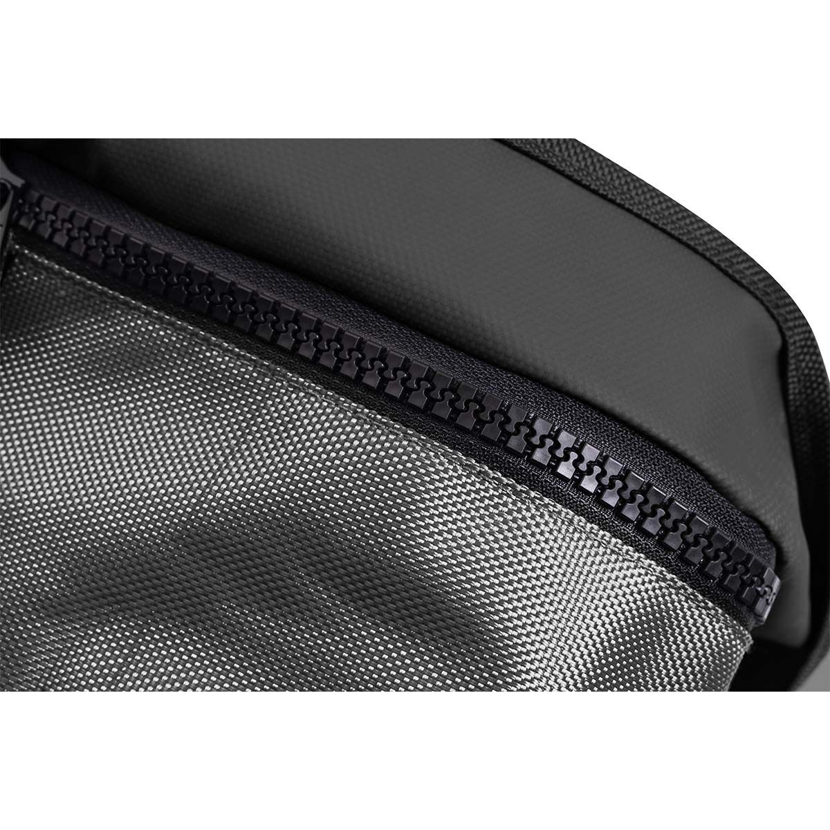 Hardkorr Wheel Bin Bag, , bcf_hi-res