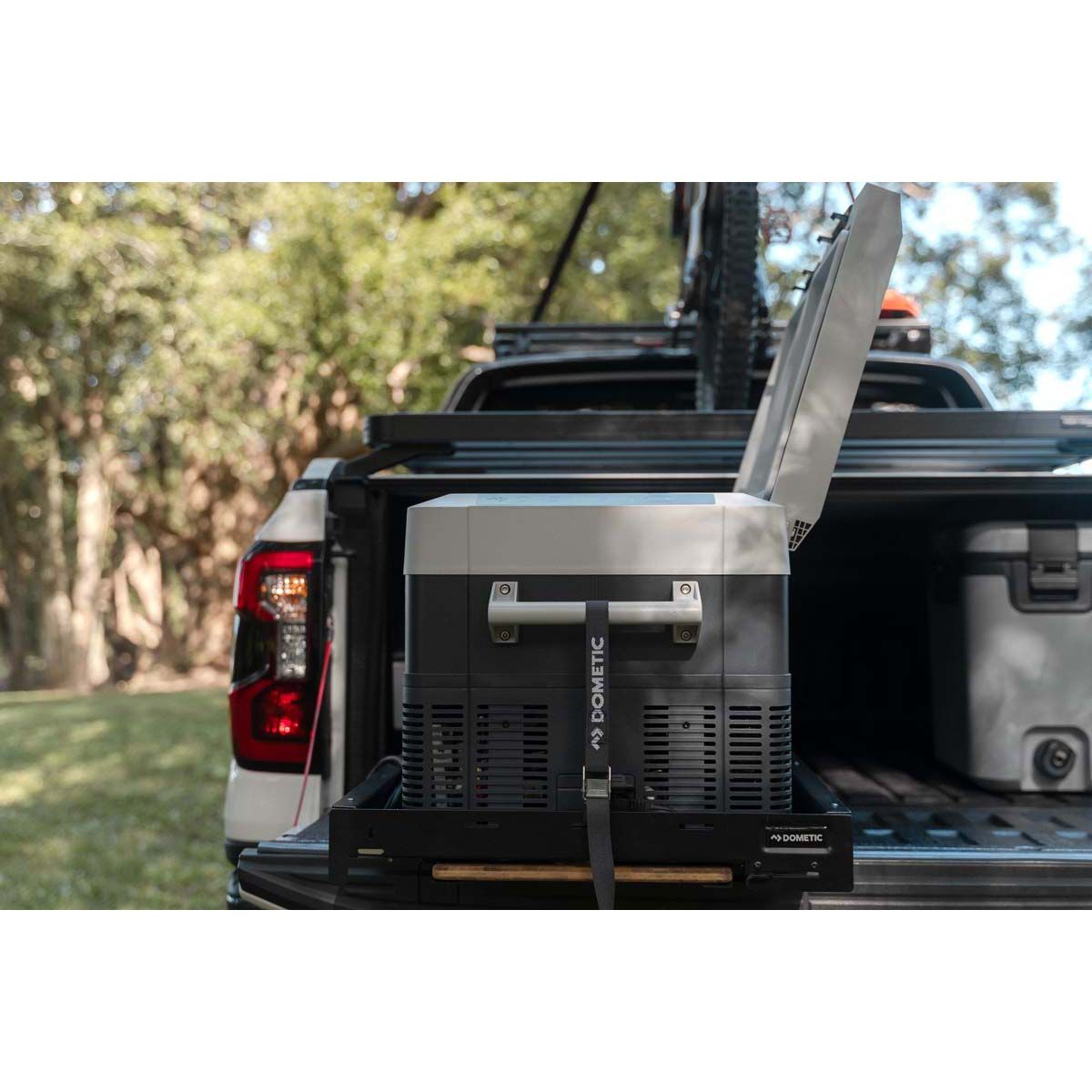 Dometic CFF50LPDZ Low Profile Dual Zone Fridge Freezer 50L, , bcf_hi-res