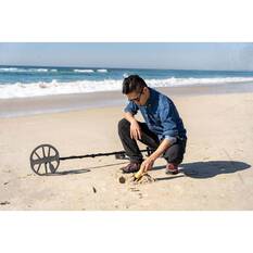 Minelab Equinox 800 Metal Detector, , bcf_hi-res