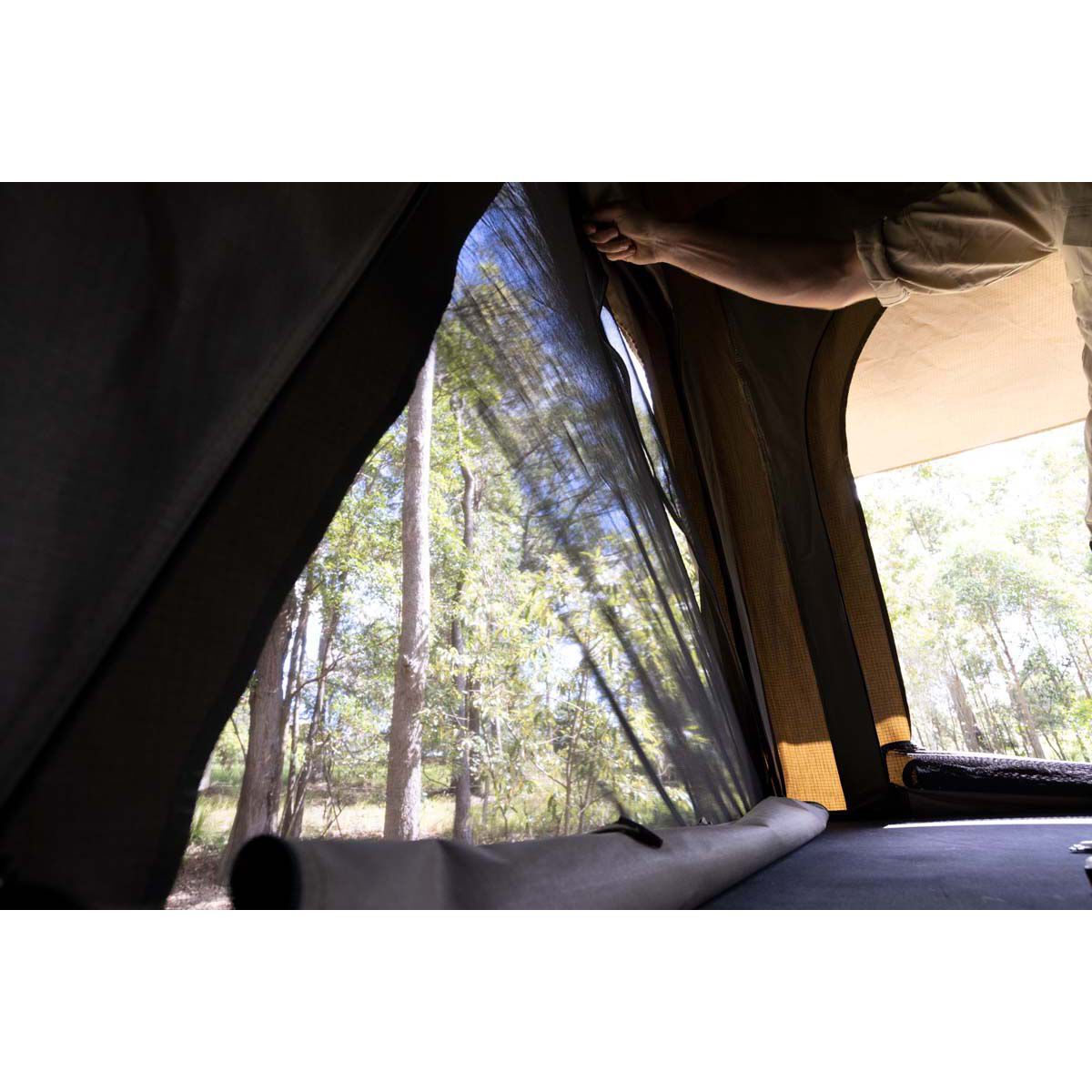 XTM Hard Shell Roof Top Tent BCF