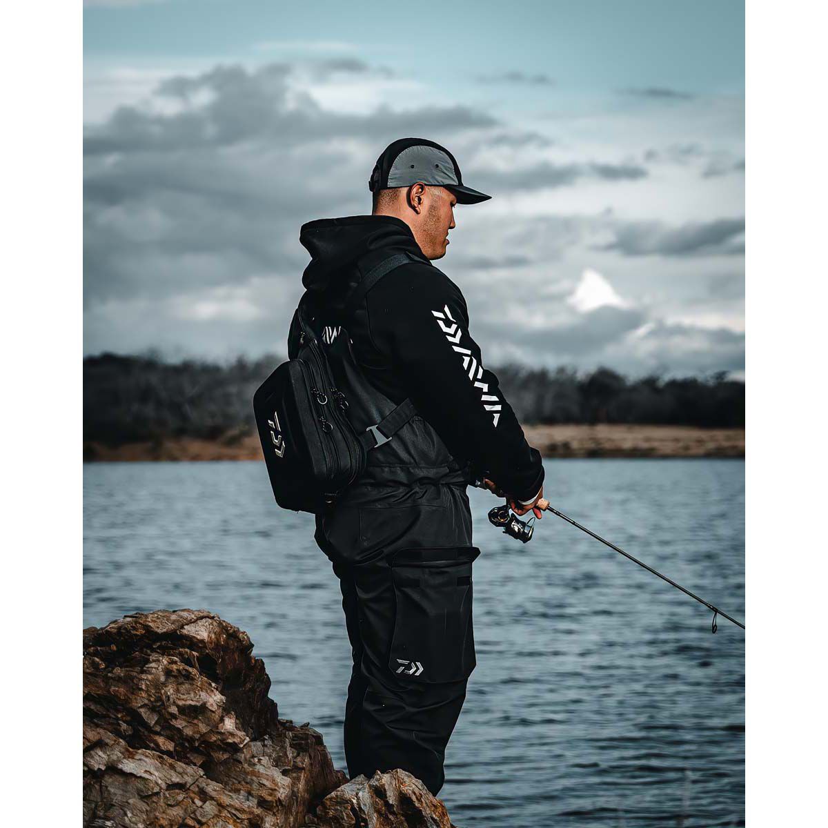 Daiwa D Vec Sling Tackle Bag BCF