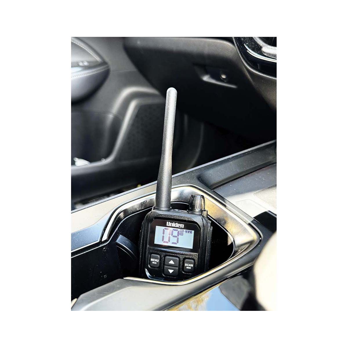 Uniden UH825-2TP Handheld 2W UHF Radio Twin Pack, , bcf_hi-res