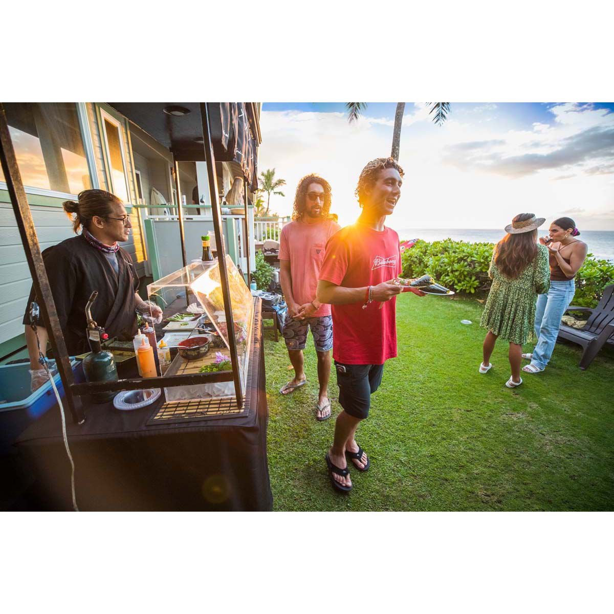 REEF Men&rsquo;s Fanning Thongs, Black/Silver, bcf_hi-res