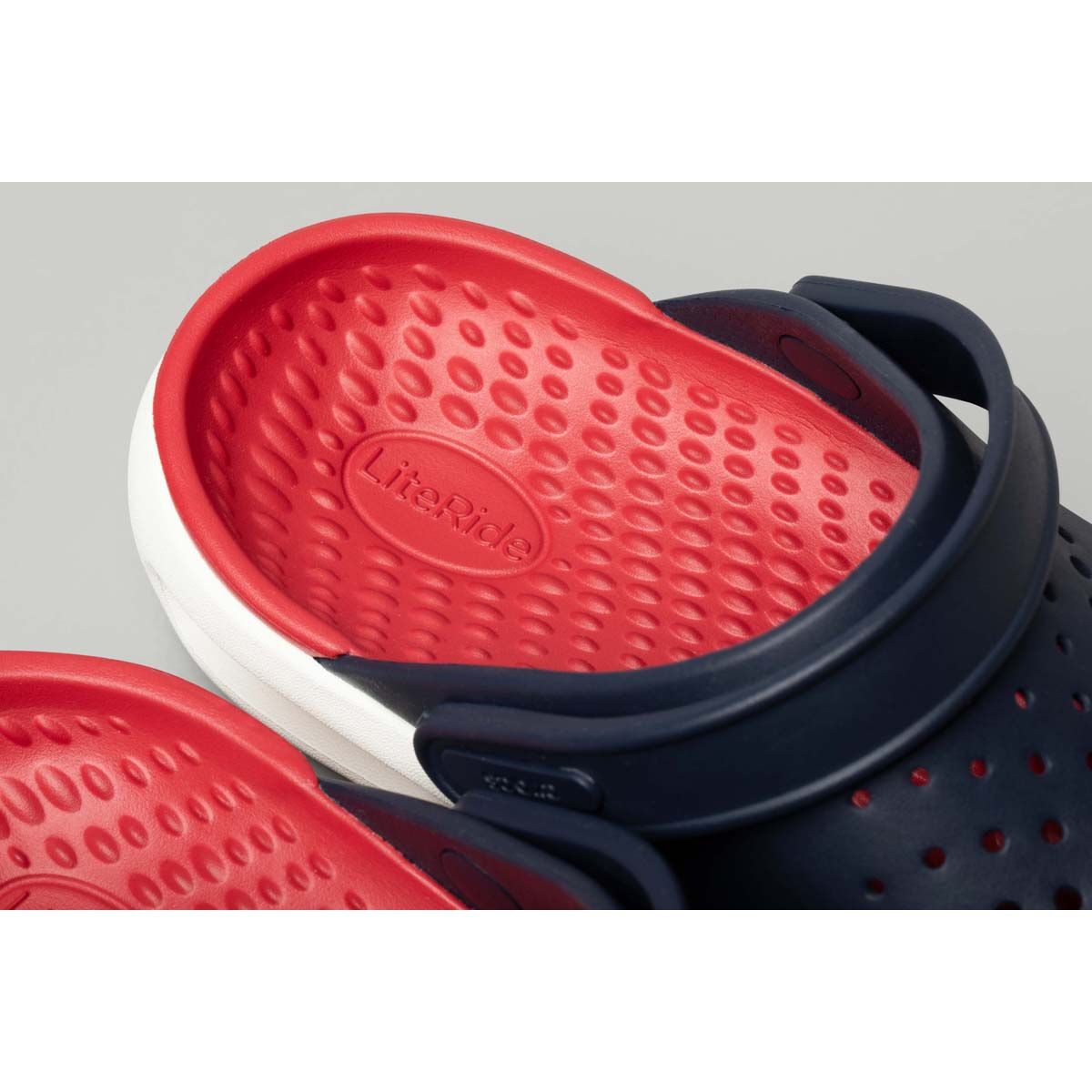 Crocs Unisex Inmotion Clogs, Navy, bcf_hi-res