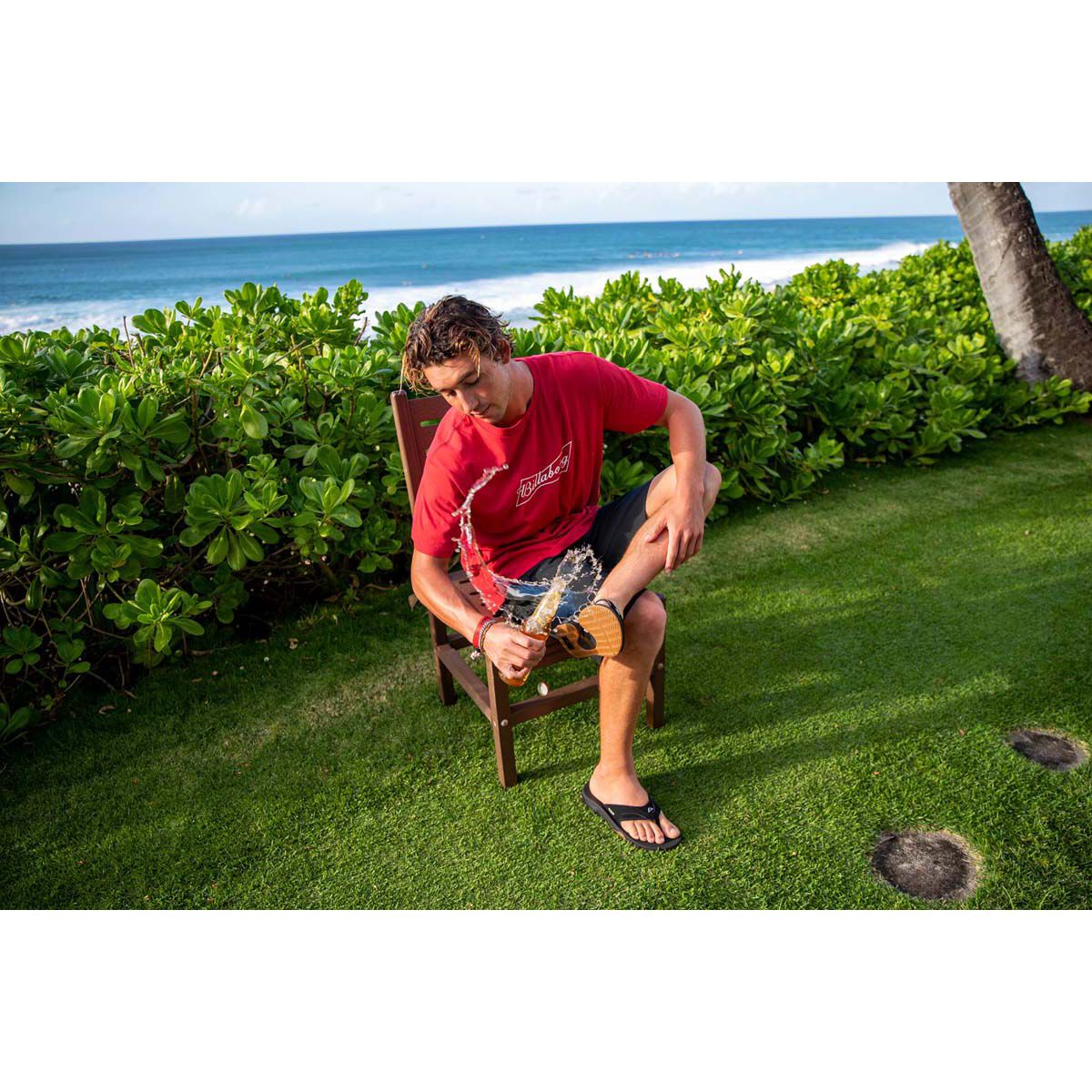 REEF Men&rsquo;s Fanning Thongs, Black/Silver, bcf_hi-res