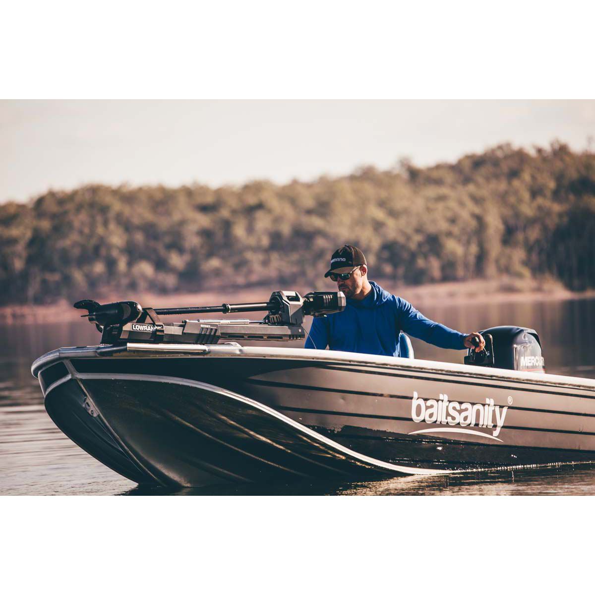 Lowrance Ghost Trolling Motor 60in With TMR1 Remote BCF