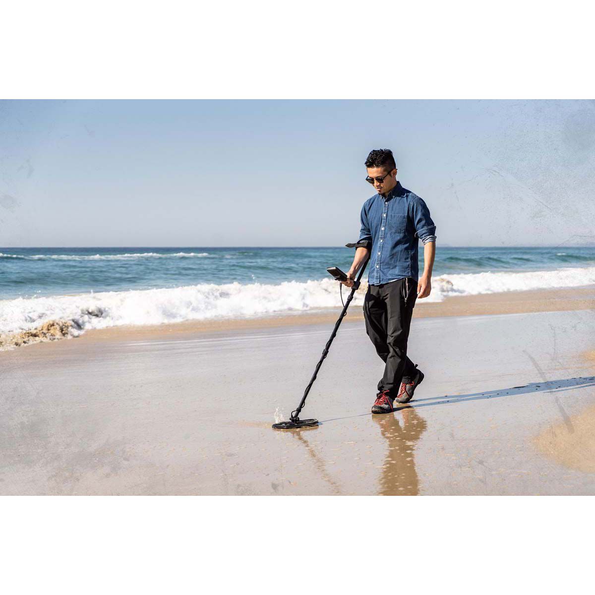 Minelab Equinox 800 Metal Detector, , bcf_hi-res