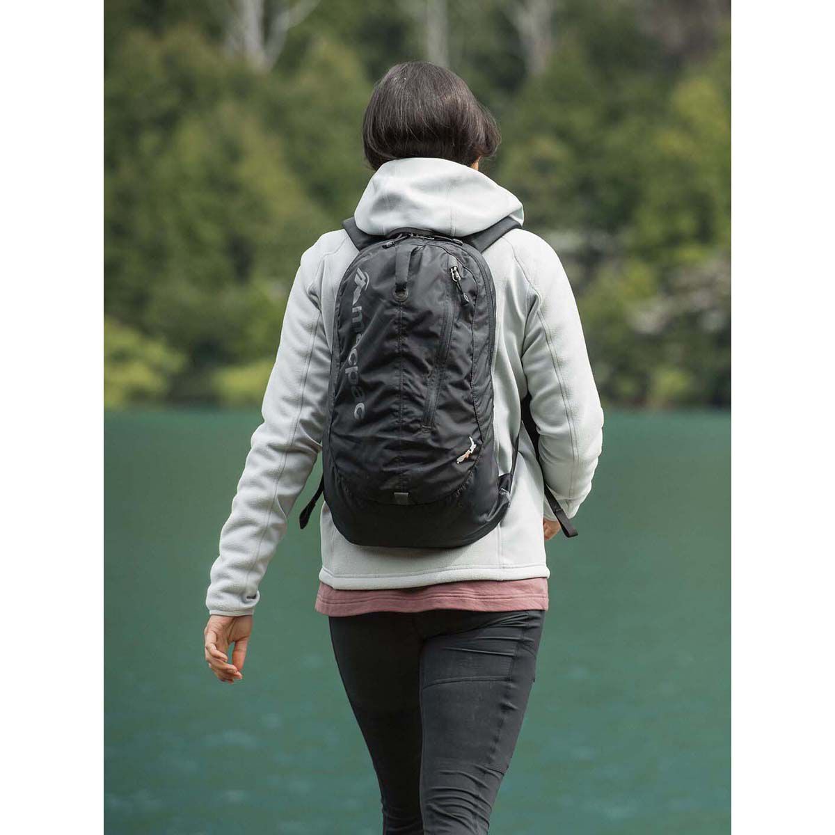 Macpac Kahuna Backpack 18L Black, Black, bcf_hi-res