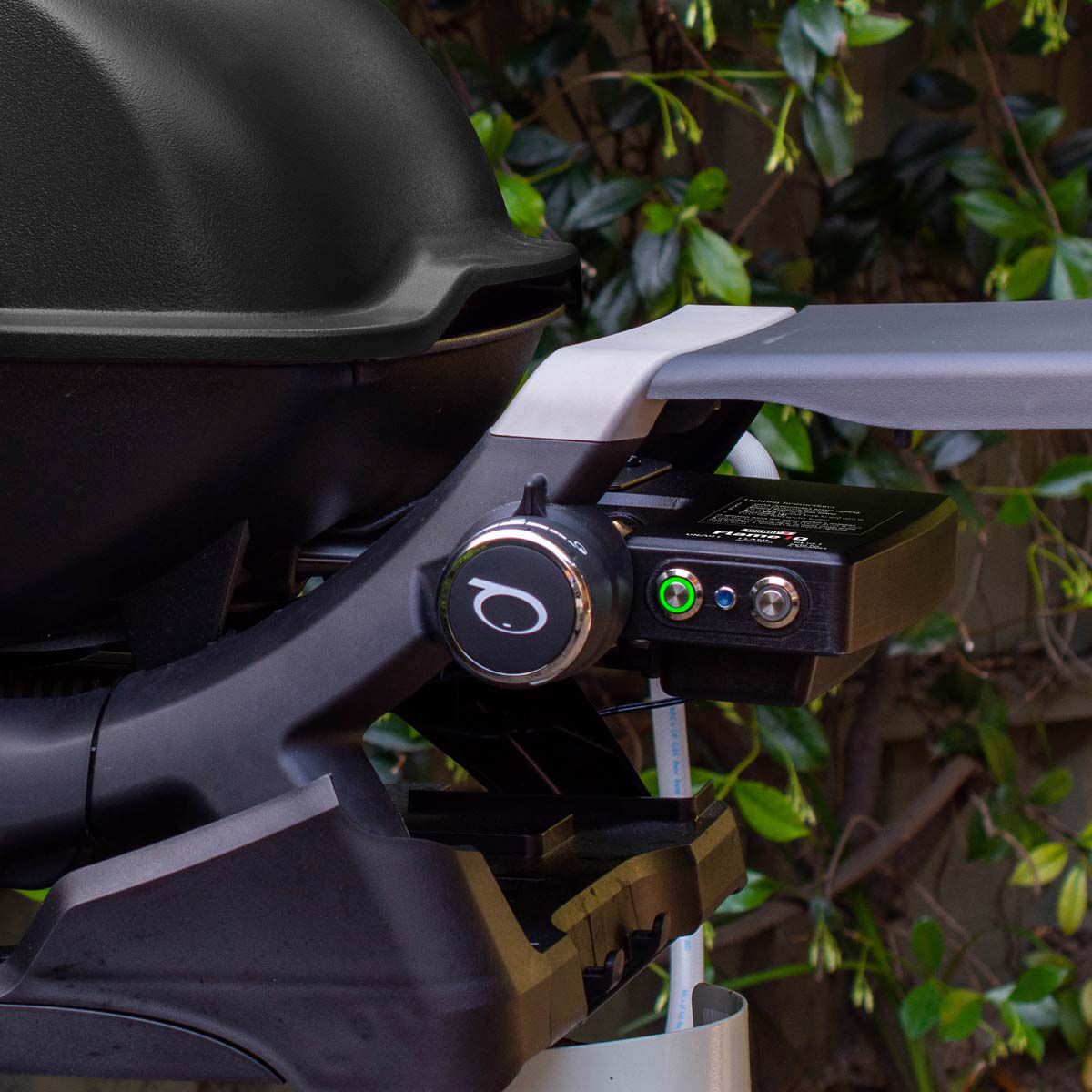 Weber&reg; Flame IQ&reg; for Baby Q1000N (3rd Generation), , bcf_hi-res