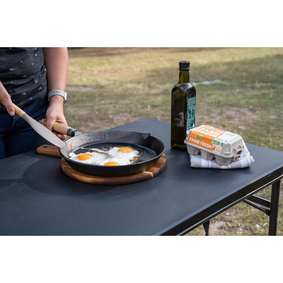 Campfire Pre Seasoned Frypan 25cm, , bcf_hi-res