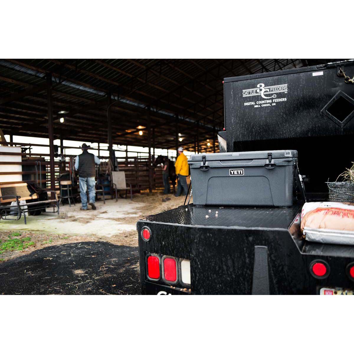 YETI&reg; Tundra&reg; 45 Hard Cooler Charcoal, Charcoal, bcf_hi-res