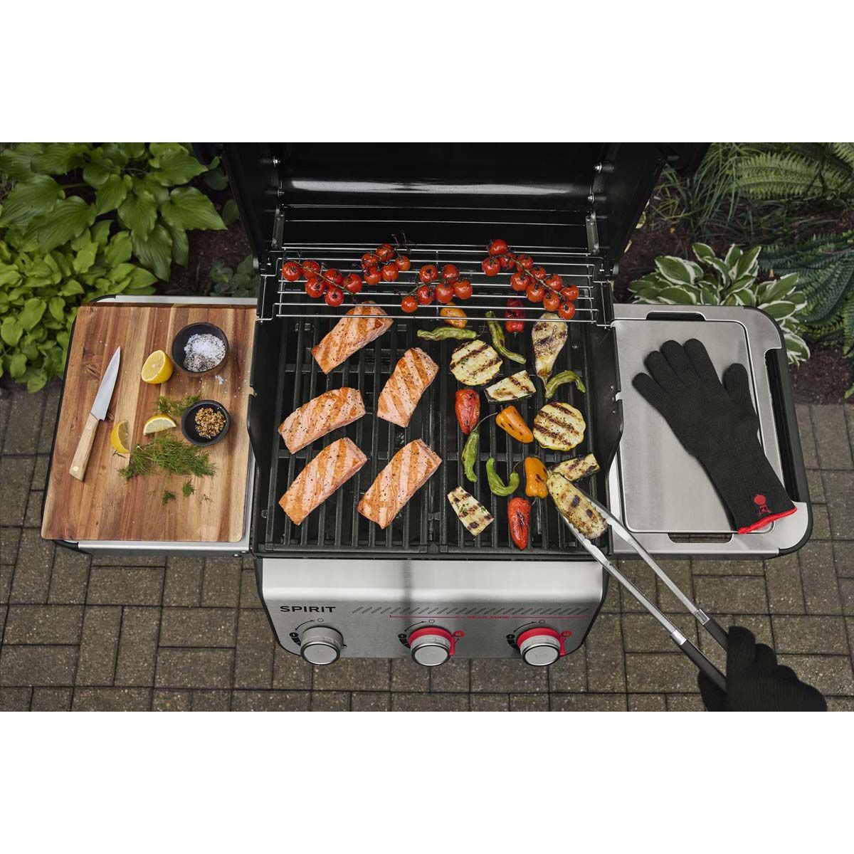 Weber Spirit E-325 3 Burner LPG BBQ, , bcf_hi-res
