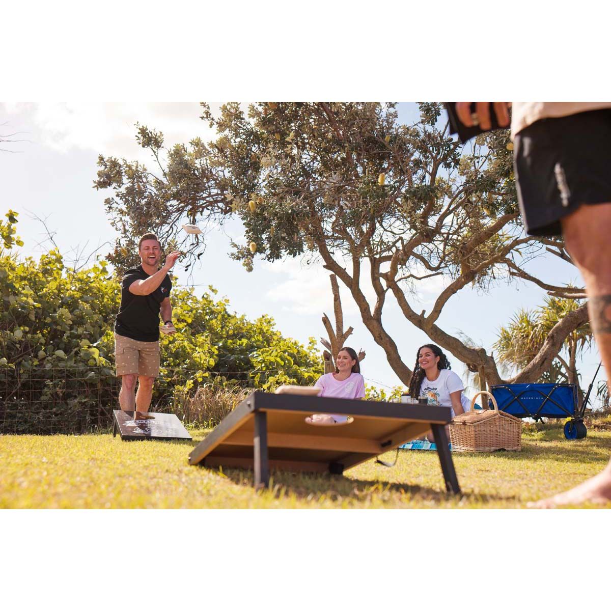 The Mad Hueys Bag Toss Game, , bcf_hi-res